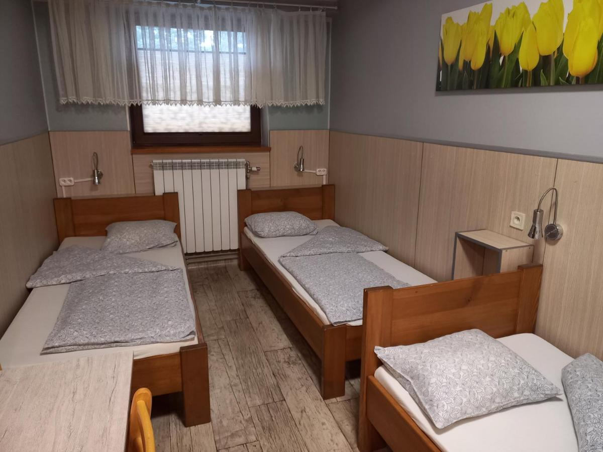 Pokoje Goscinne Jaga Kielce Exterior photo